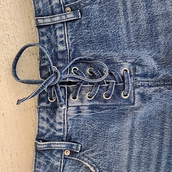 PacSun Stretch Low Rise Raw Hem Denim Shorts in Light Blue - NWT - Picture 11 of 16